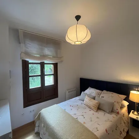 Casa Con Jardin Cerca De Playas De 펜션 라네스