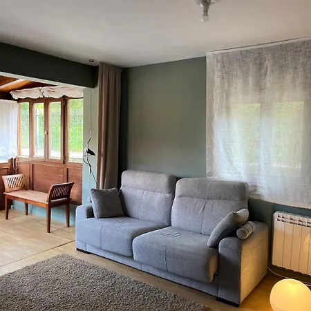 度假居 Casa Con Jardin Asturias 利亚内斯