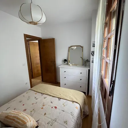 Casa Con Jardin Asturias 度假居 利亚内斯
