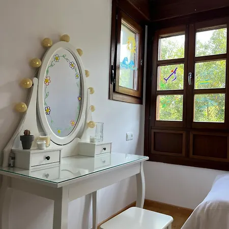 Casa Con Jardin Asturias 度假居