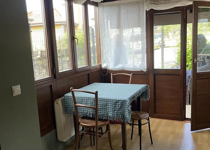 Casa Con Jardin Cerca De Playas De Holiday home *