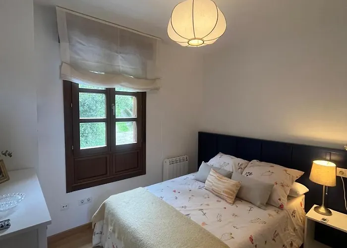 Casa Con Jardin Cerca De Playas De * Llanes