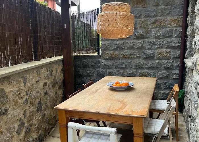 Casa Con Jardin Cerca De Playas De