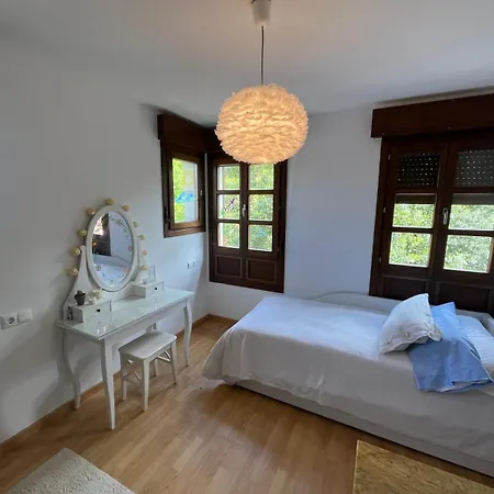 Casa Con Jardin Cerca De Playas De Holiday home *